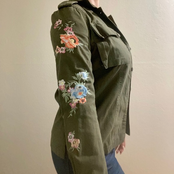 “The Future is Female” Green Jacket - Picture 1 of 4